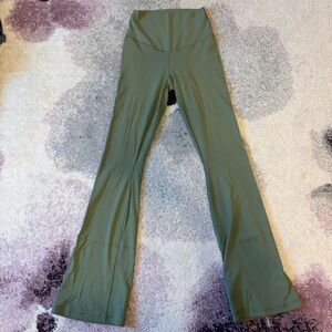 aerie olive green yoga pants size M